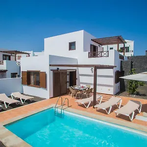 https://villa-partidor.in-canary-islands.com