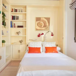 https://apartamento-muelle-heredia-malaga-centro.es-andalucia.com